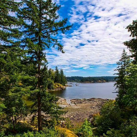 Gowlland Harbour Resort Heriot Bay Bagian luar foto
