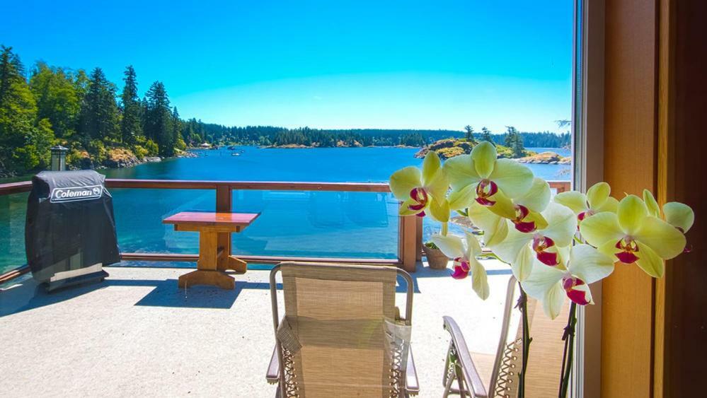 Gowlland Harbour Resort Heriot Bay Bagian luar foto