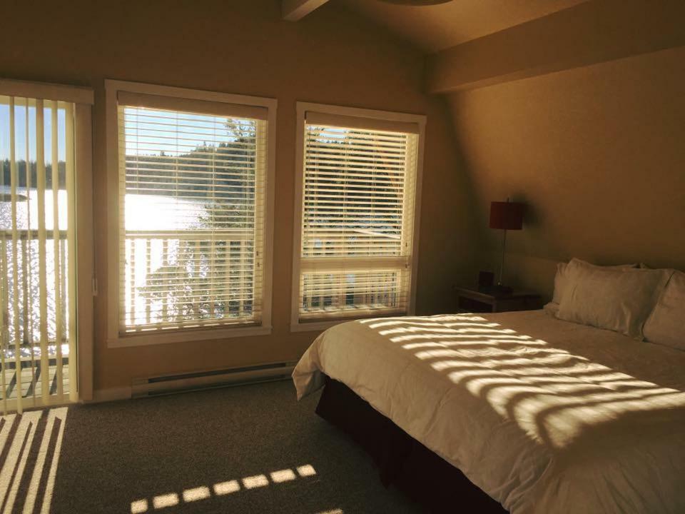 Gowlland Harbour Resort Heriot Bay Bagian luar foto