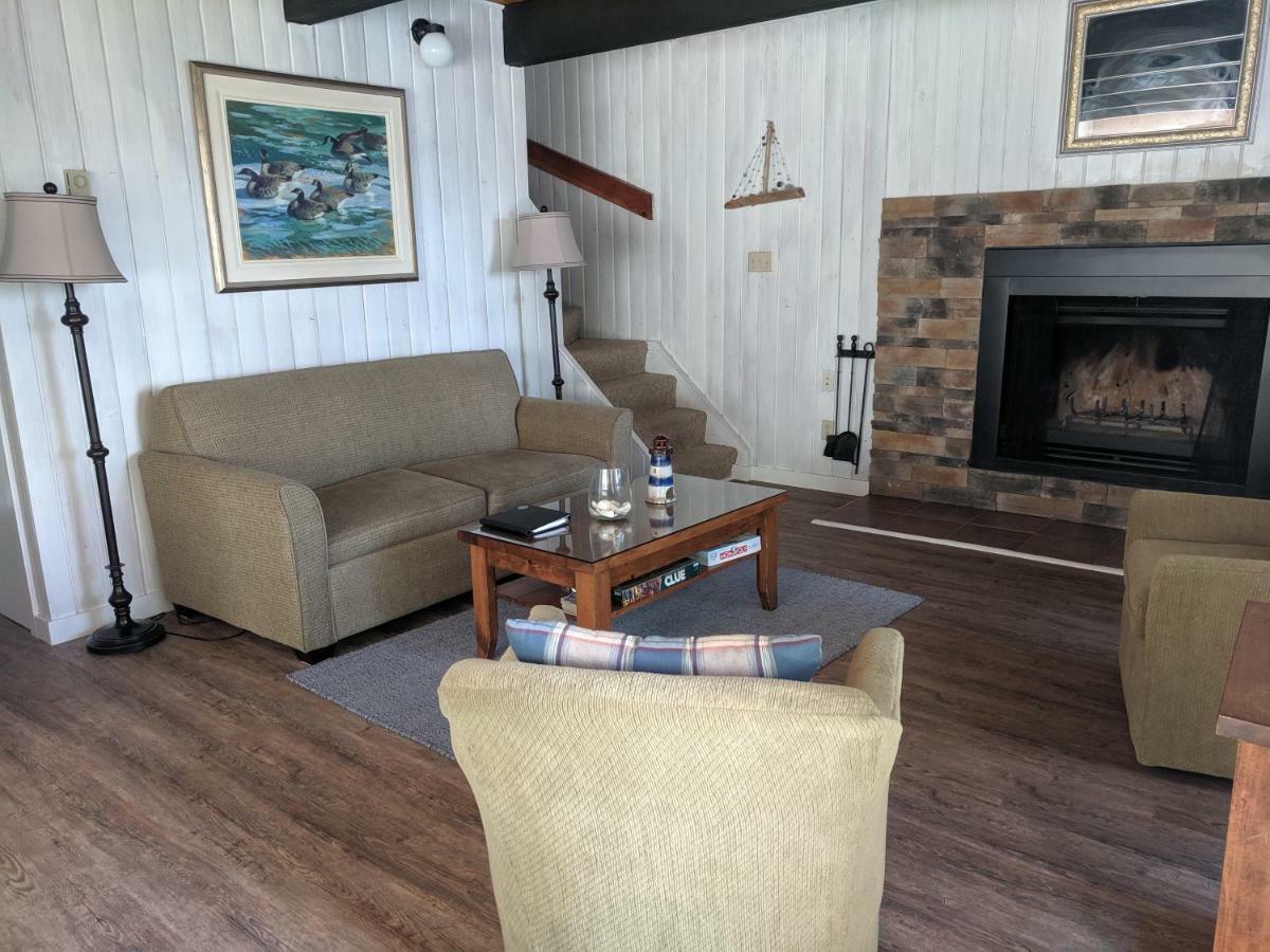 Gowlland Harbour Resort Heriot Bay Bagian luar foto