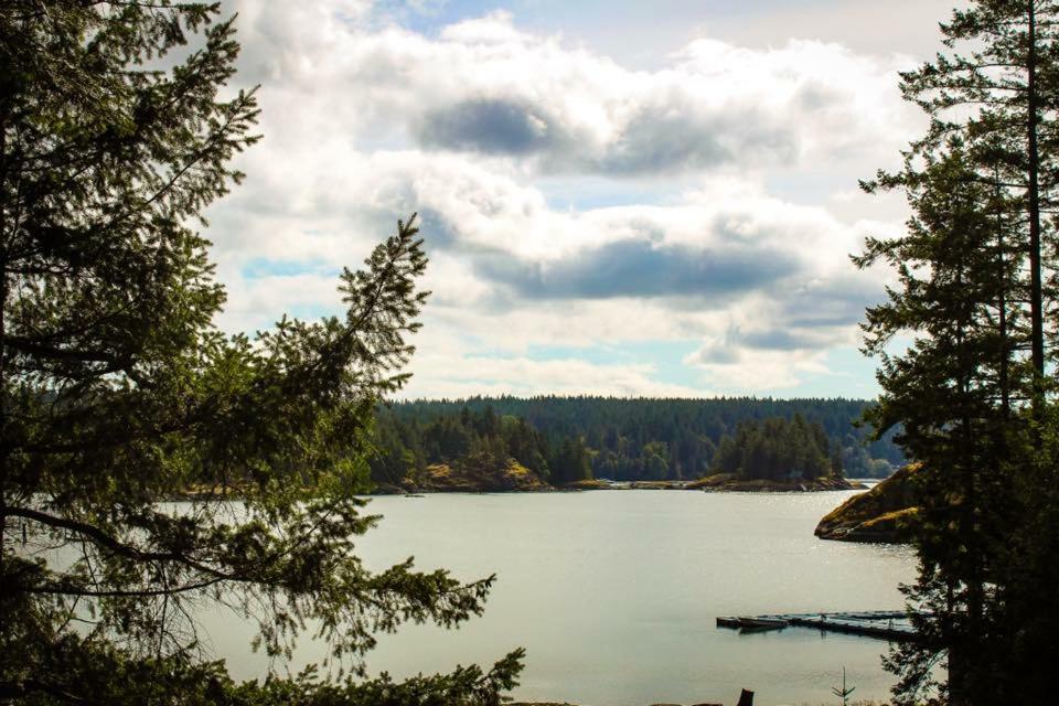 Gowlland Harbour Resort Heriot Bay Bagian luar foto