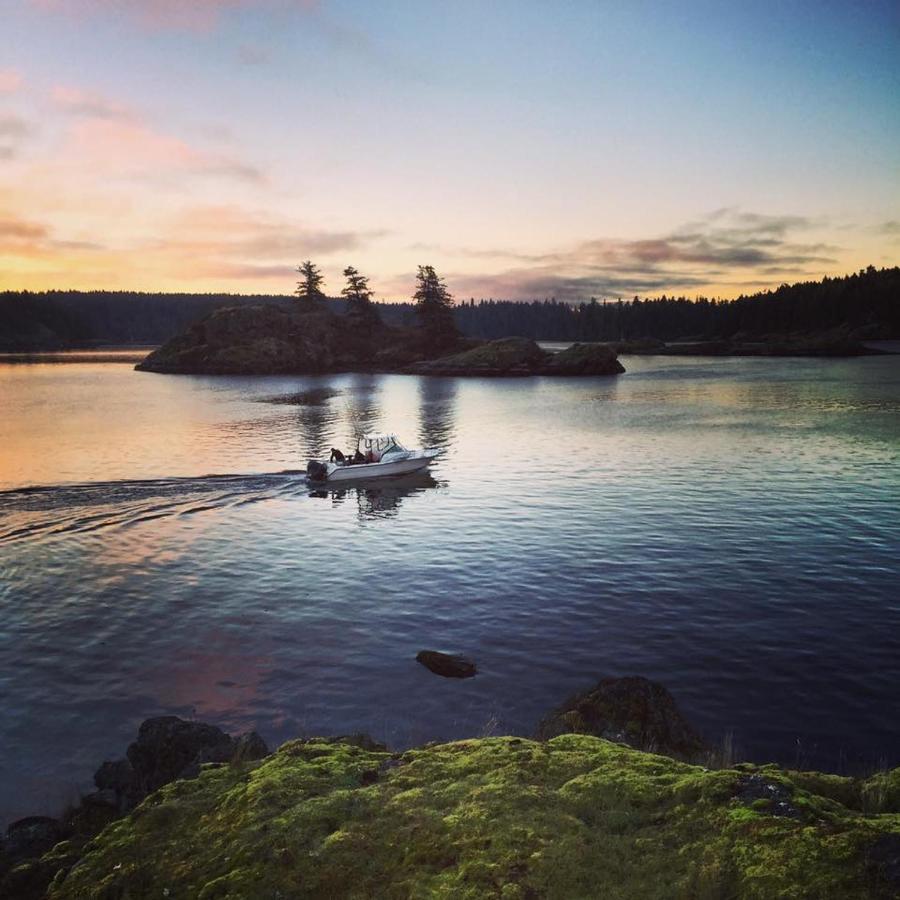 Gowlland Harbour Resort Heriot Bay Bagian luar foto